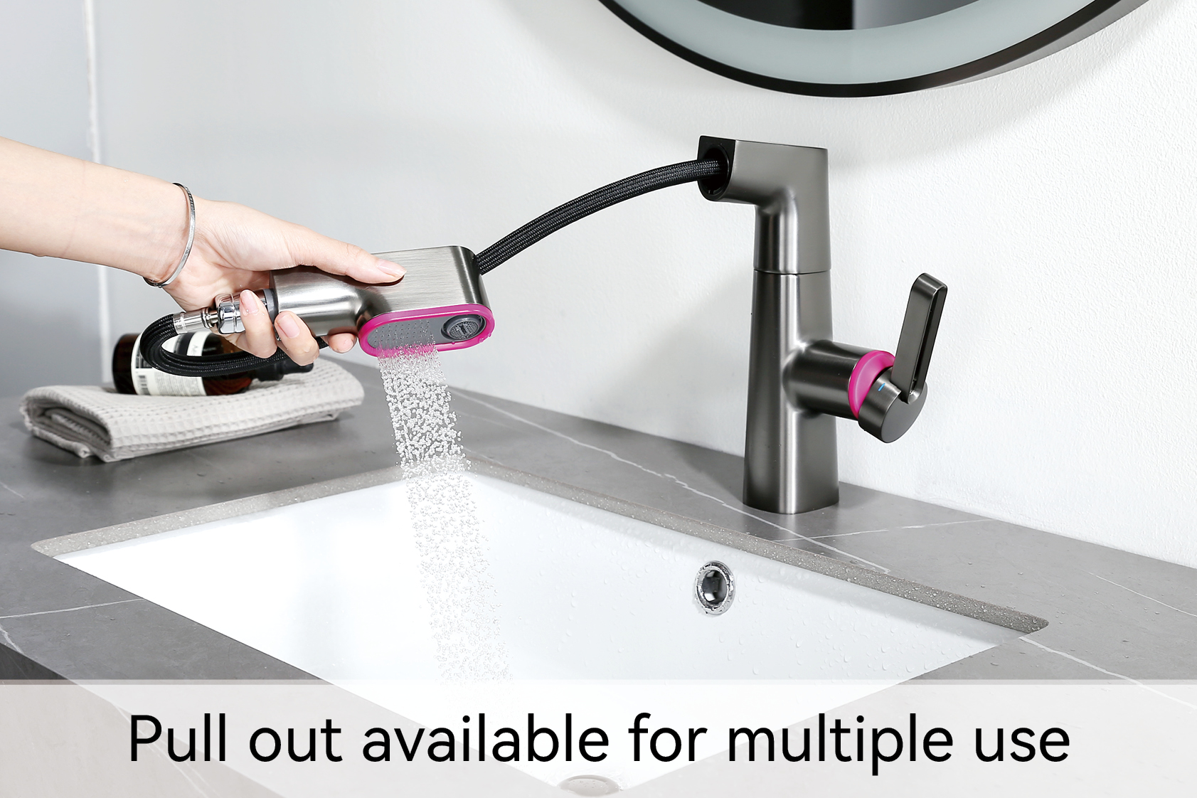 Ziehen Sie den Badezimmerhahn heraus