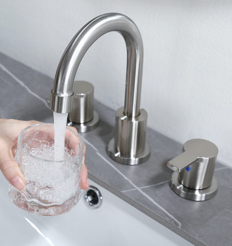 Cupc 3 Loch Wasserhahn 8 Zoll weit verbreiteter Stil für Badezimmer mit BF03015-K09-BN