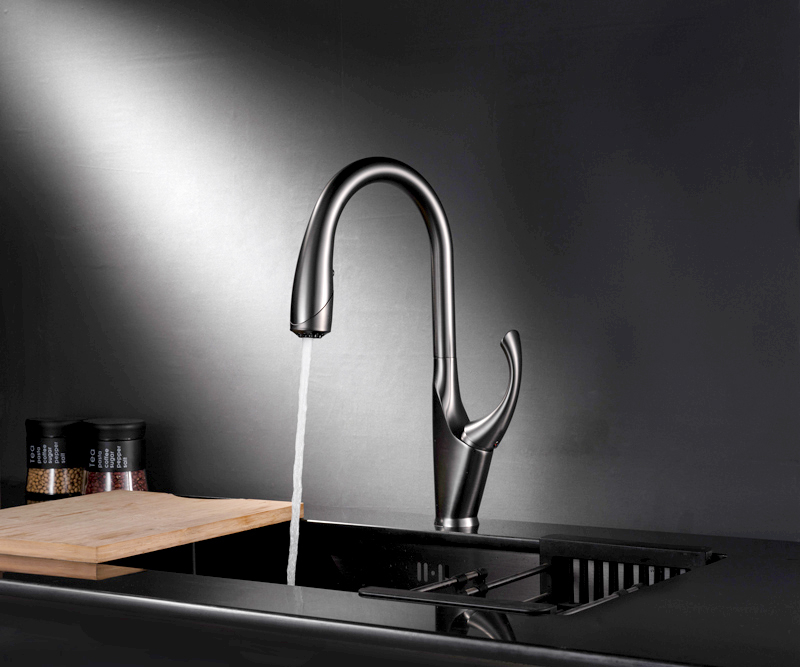 Sly Messing Chrome Auszug Sprühküchereispüle Wasserhahnmixer Hahn