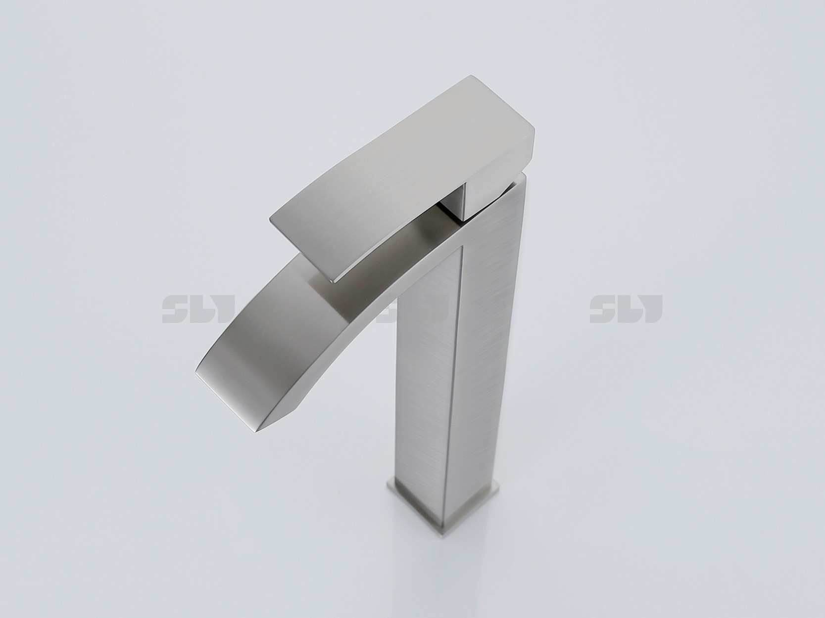 Wasserh&auml;hne und Armaturen