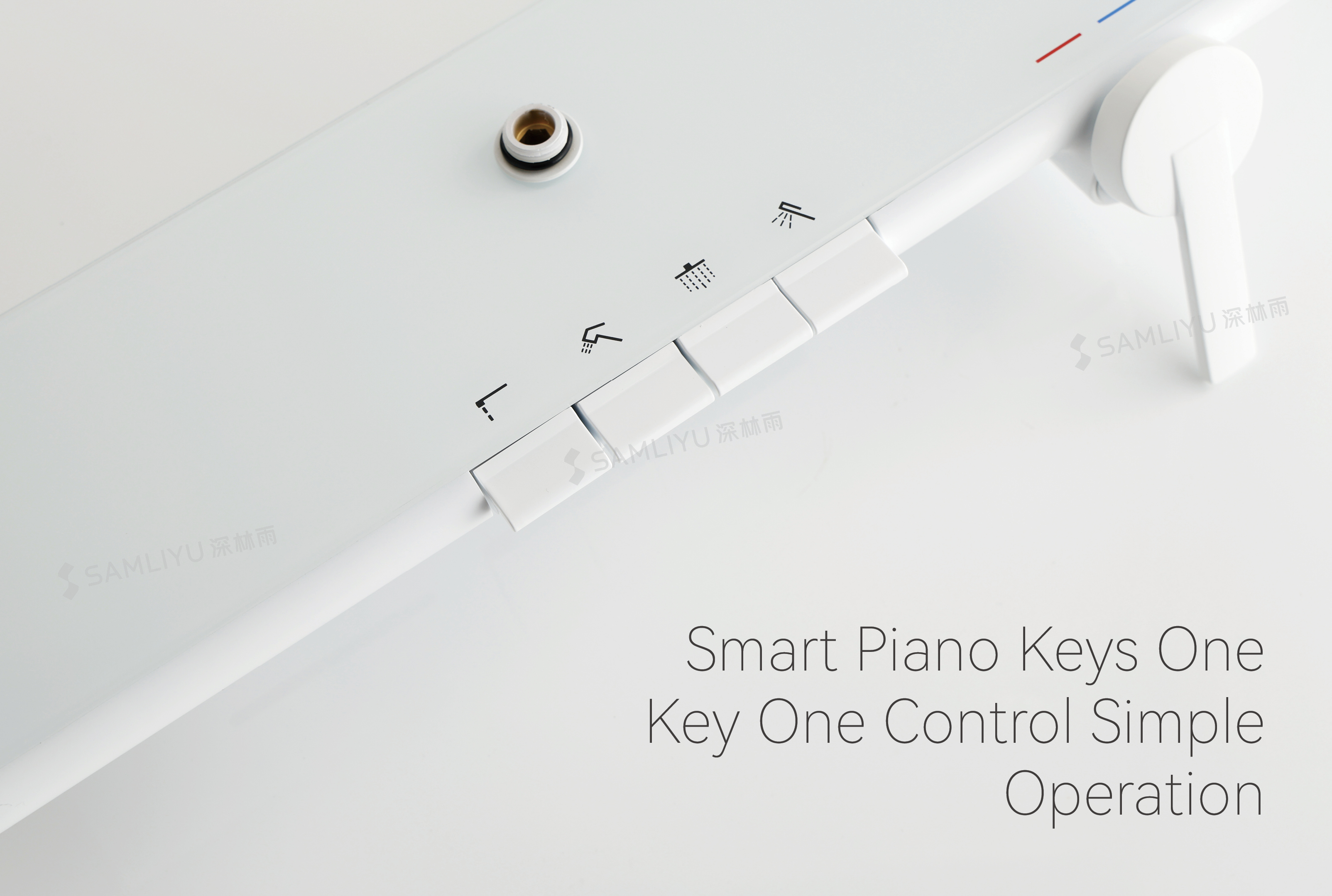 Mattwei&szlig;es Duschsystem