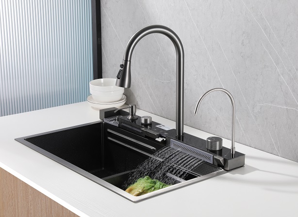 Sly hochwertige gebürstete Pistole Metall Küche Spüle Modernes Wasserfall Spülbecken Smart Hand Made Küchenspüle Fregadero