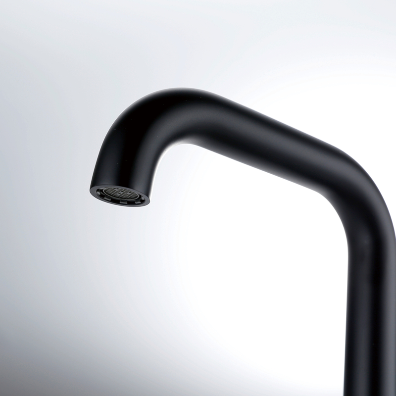 Hochwertige 3 Löcher Doppelgriff Badezimmer Wasserhahn Waschbeckenmischer Haken