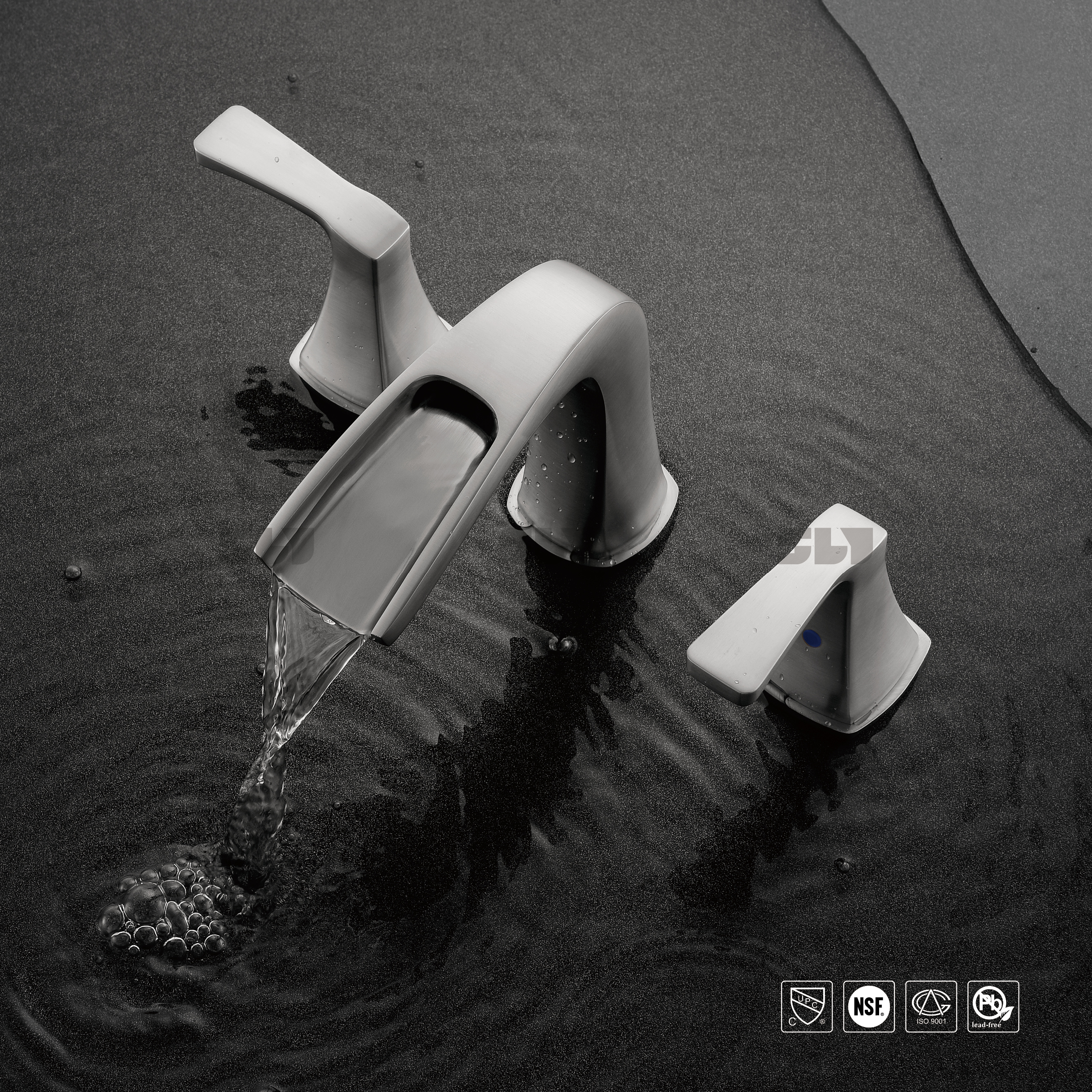 Wasserhahn aus geb&uuml;rstetem Nickel 