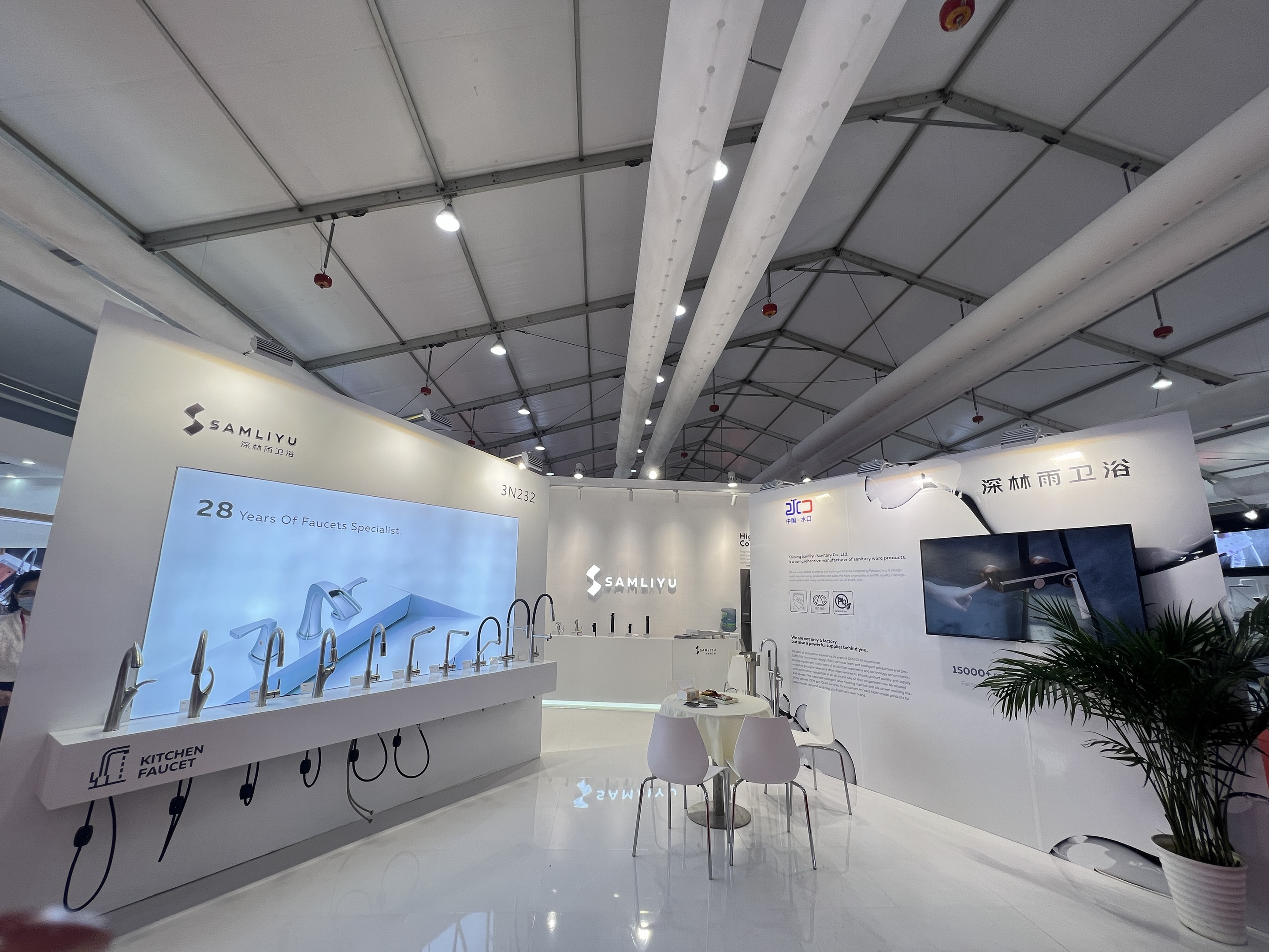 Chrom-Badezimmerarmatur