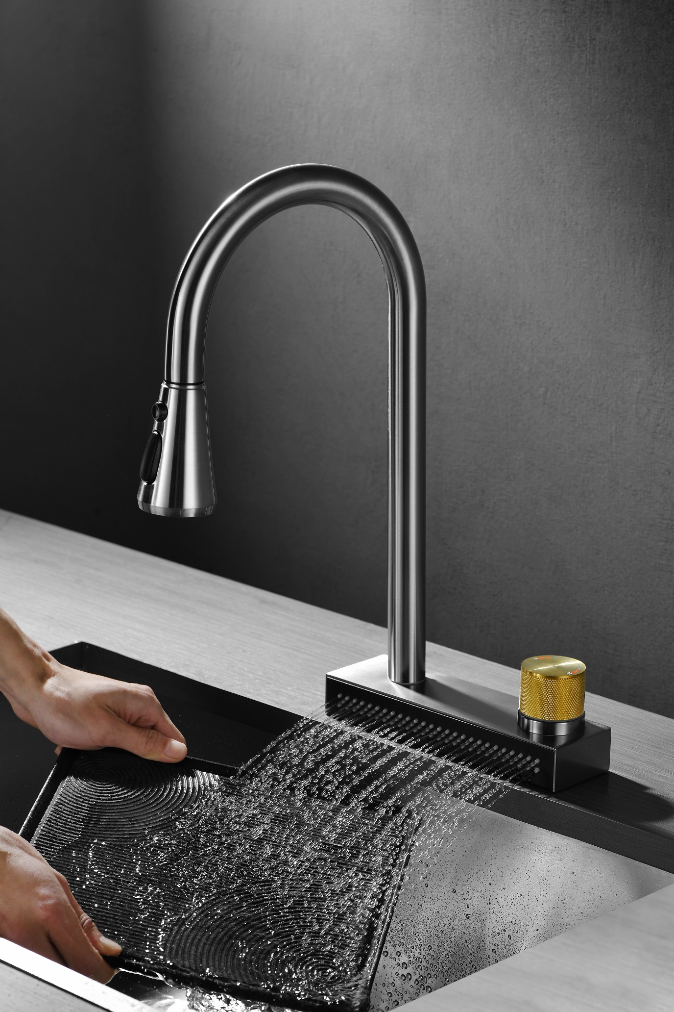 Wasserhahn f&uuml;r K&uuml;chensp&uuml;le