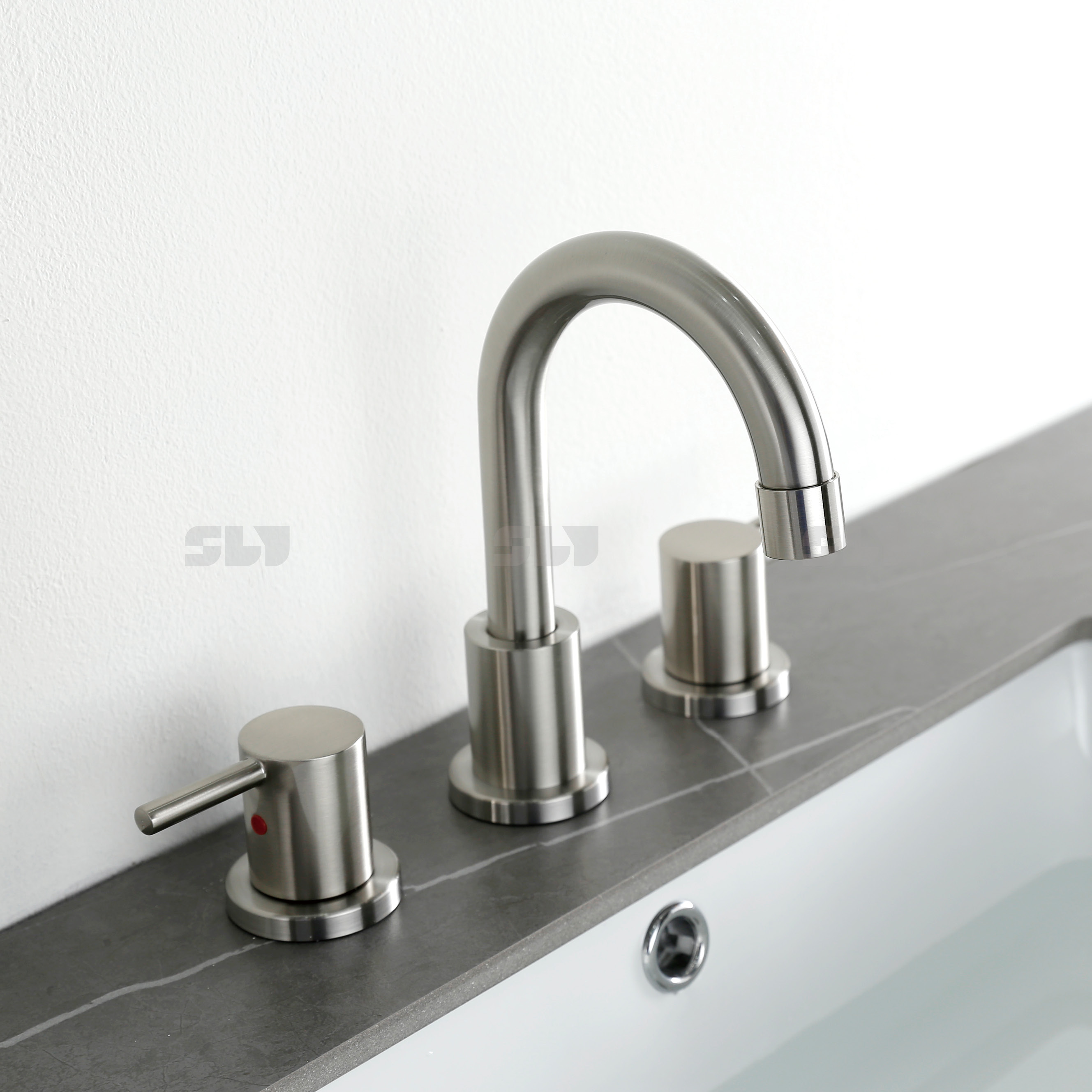 3 Löcher 8 Zoll Wasser Wasserhahn Breitbreite Waschbecken Wasserhahnmixer Hähne