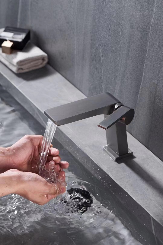 Badarmaturen aus Messing