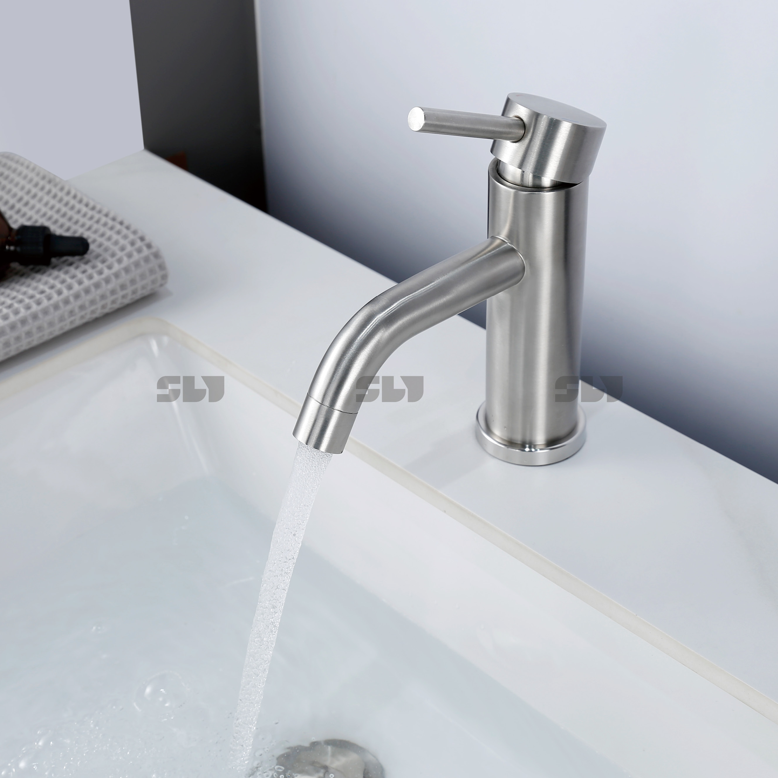 SLY Hochwertiger Einzelwaschtisch-Wasserhahn aus Edelstahl für Badezimmer