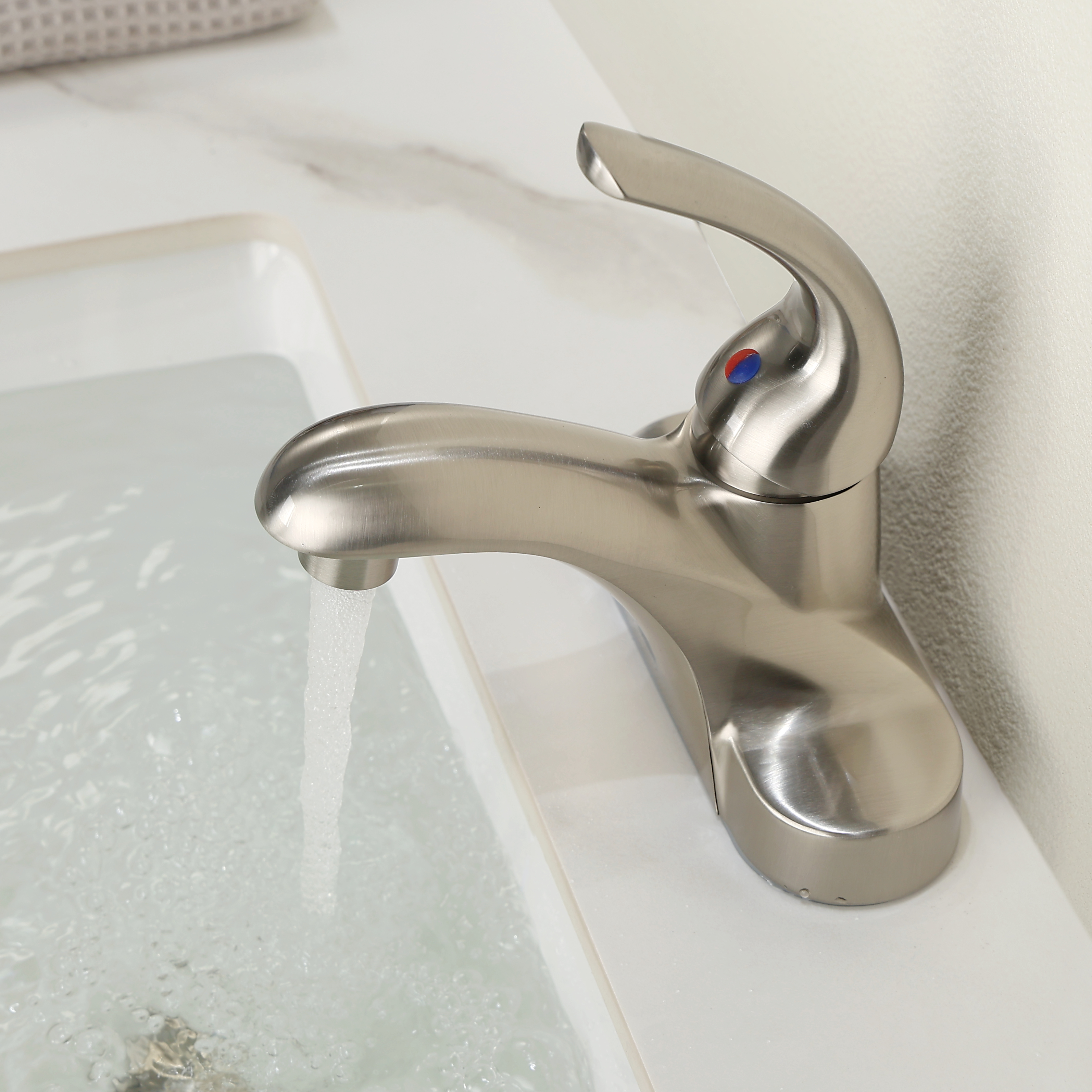 Samliyu 4 Zoll Eingriff Waschbecken Taps Basin Mixer Wasserhahn und Vorrichtungen