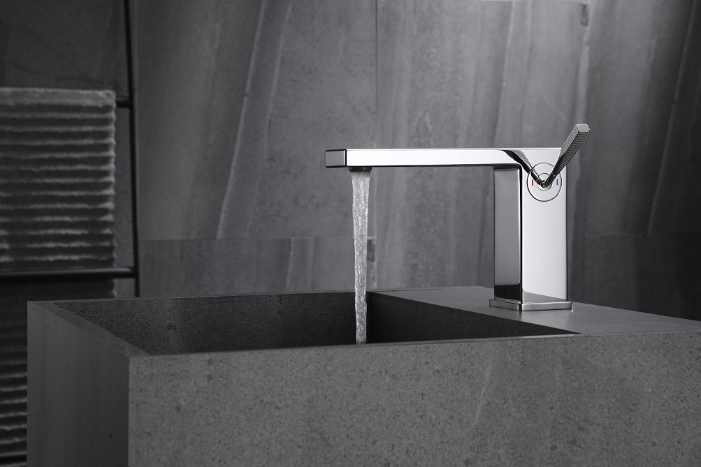 Badarmatur aus Messing