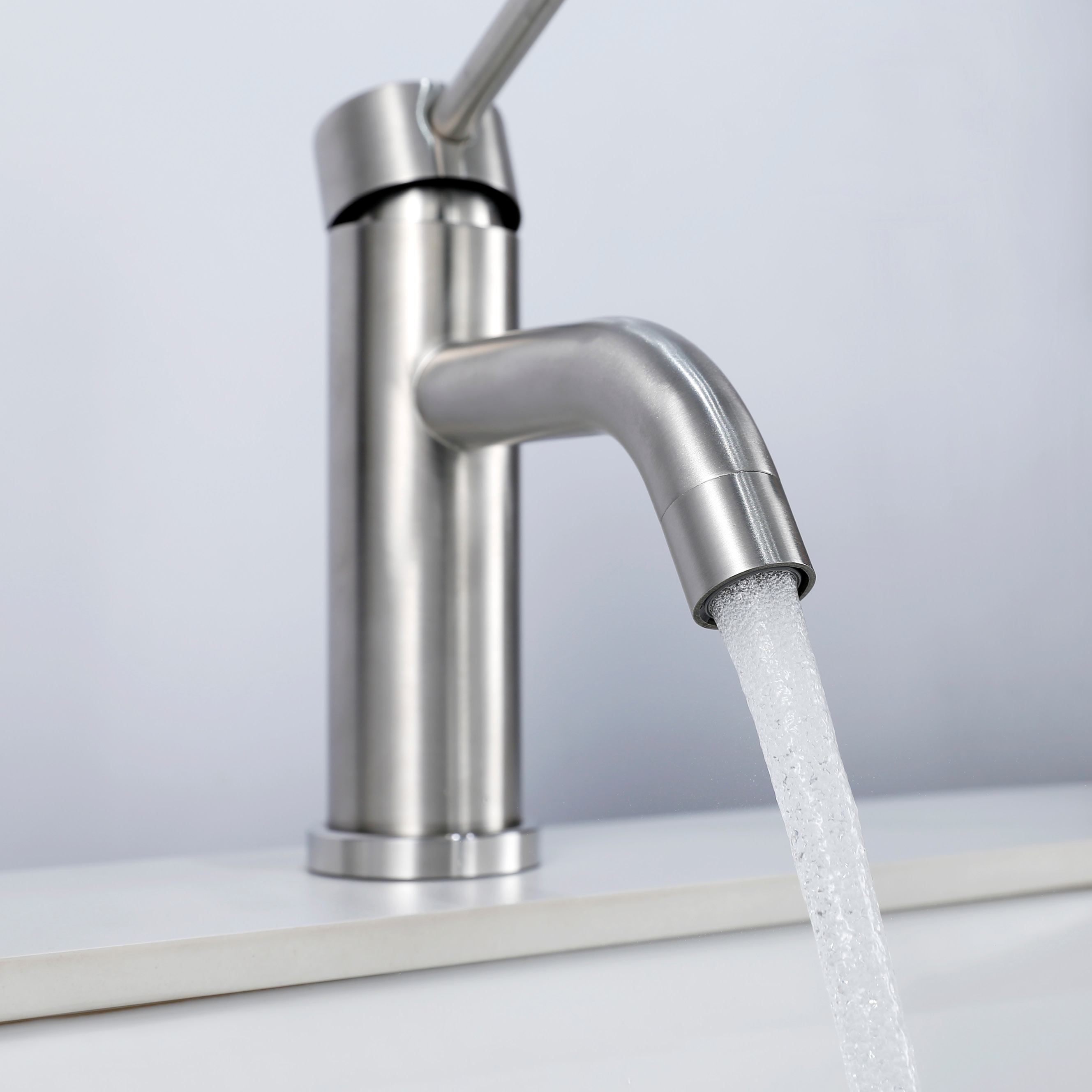 SLY Hochwertiger Einzelwaschtisch-Wasserhahn aus Edelstahl für Badezimmer