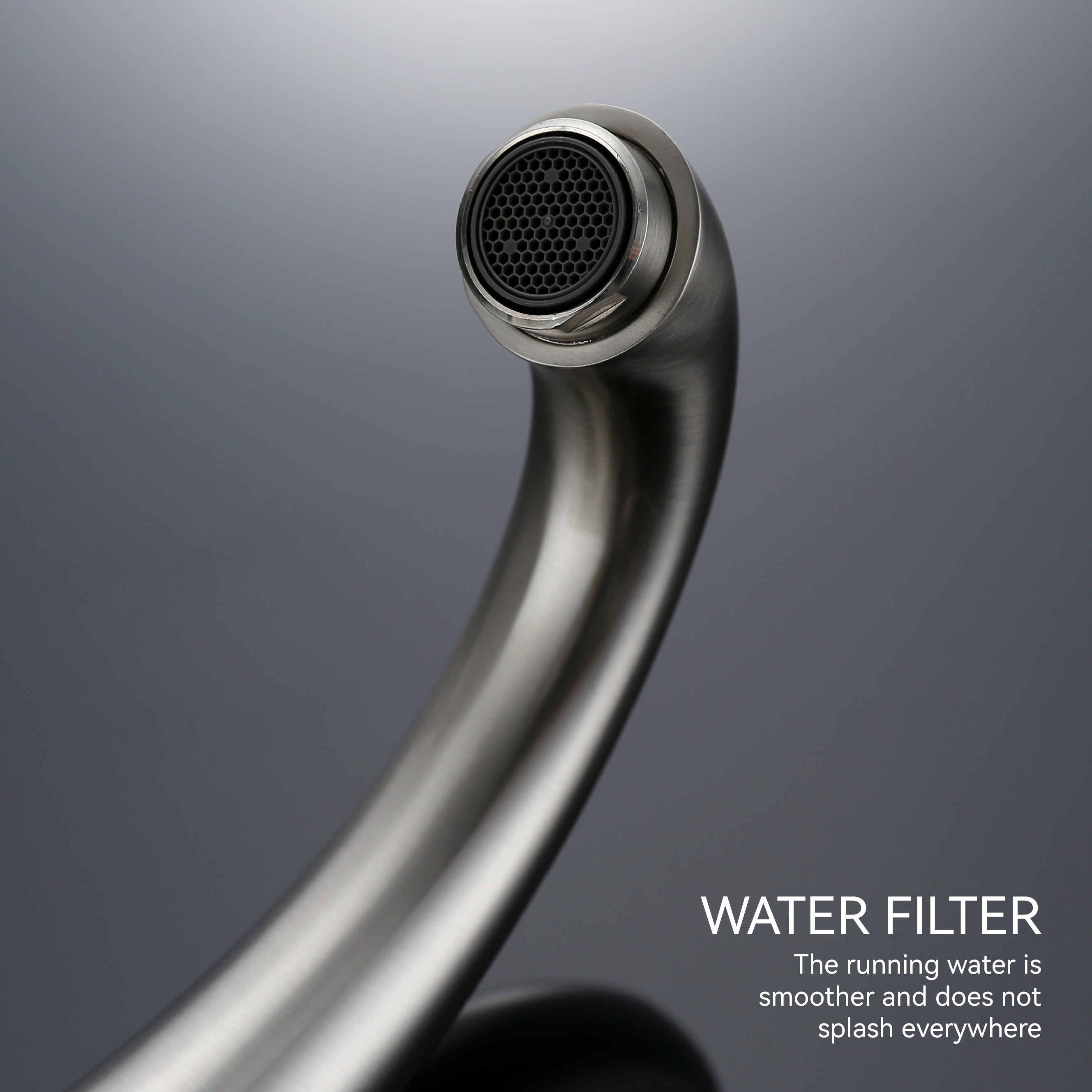 verstellbarer Waschbeckenhahn im Badezimmer