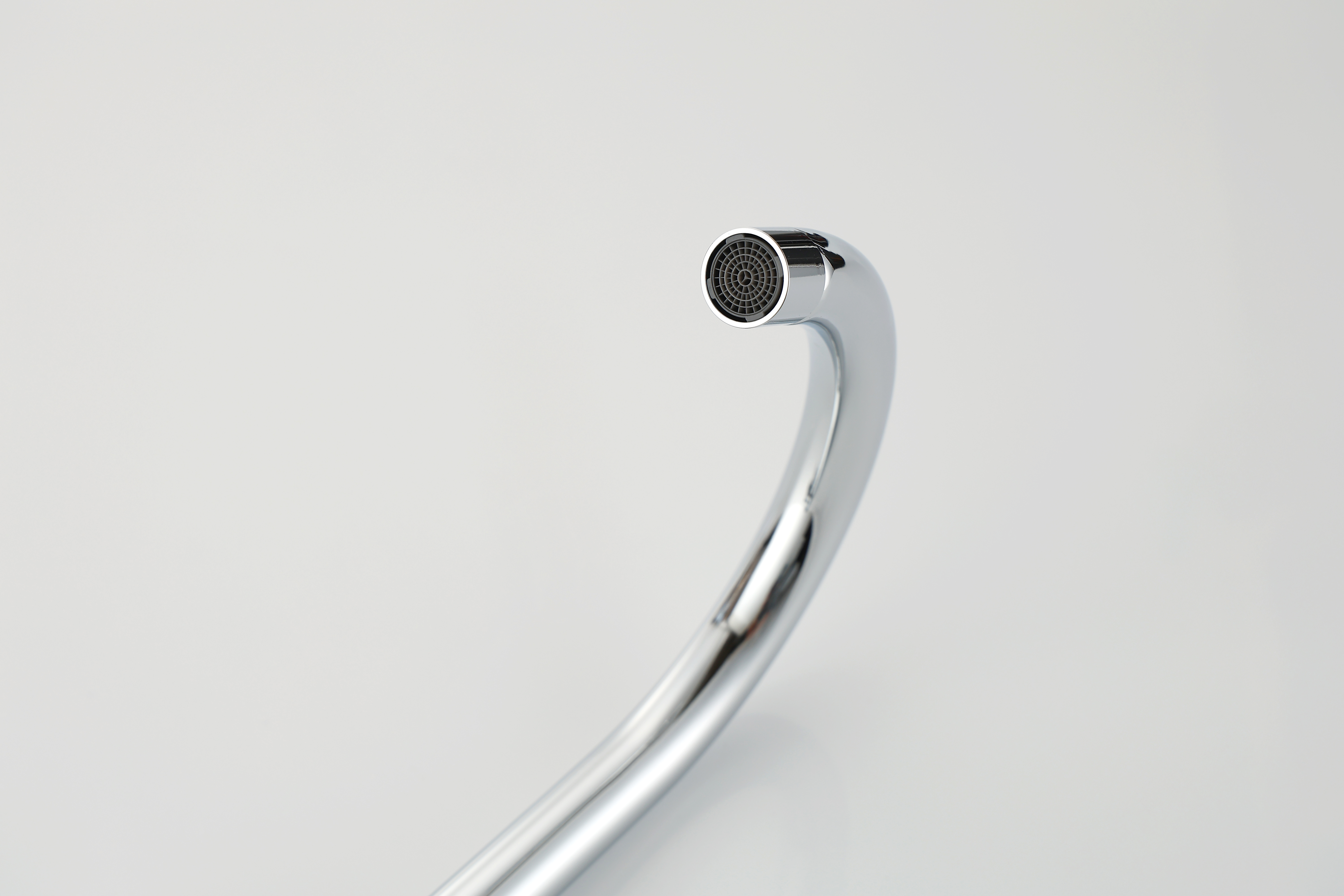 K&uuml;chenarmaturen mit Spr&uuml;hger&auml;t 